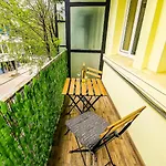 Apartment Seaside Estate - Cozy And Romantic - Public Parking Nearby Varna