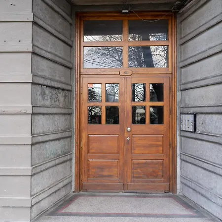 Апартаменты Seaside Estate - Cozy And Romantic - Public Parking Nearby *