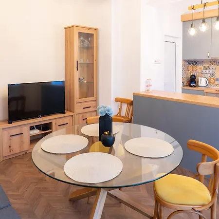 Apartamento Seaside Estate - Cozy&romantic - Public Parking Nearby *