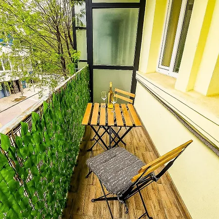 Apartamento Seaside Estate - Cozy&romantic - Public Parking Nearby Varna
